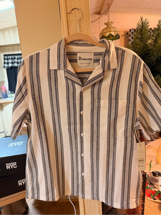 No Boundaries Other - No Boundaries Men’s Cream and Black Vertical Stripe Short-Sleeve Button-Up